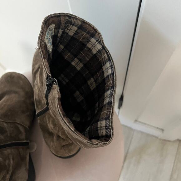 Propet Simone Brown Suede Wedge Boots Size 11 - Picture 7 of 8